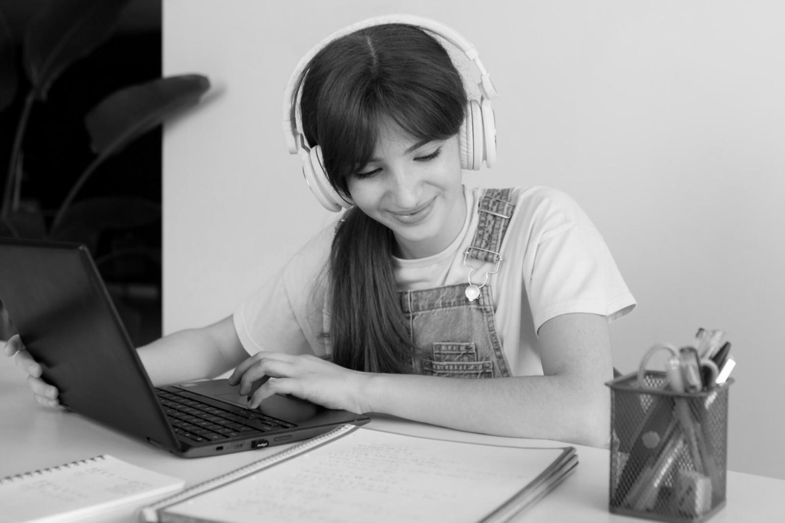 Professionelles Team bei Finanzberatung und Analyse